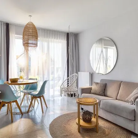 Comfortable Apartments, Swimming Pool, Sarbinowo